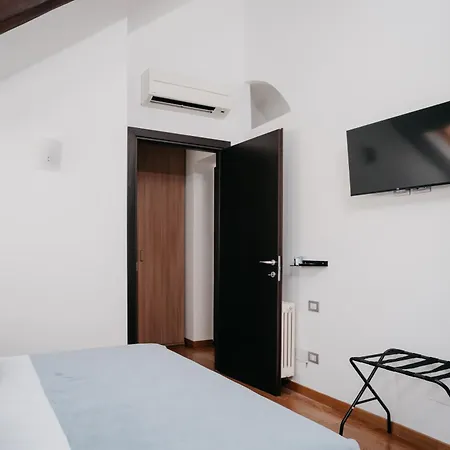 Un Posto Al Duomo Appartement Napels